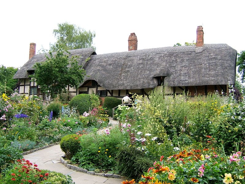Historic Photo: Anne Hathaway’s Cottage, Shottery, England, 1880 and today.